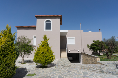 Private villa with 4 bedrooms on a seaview plot.