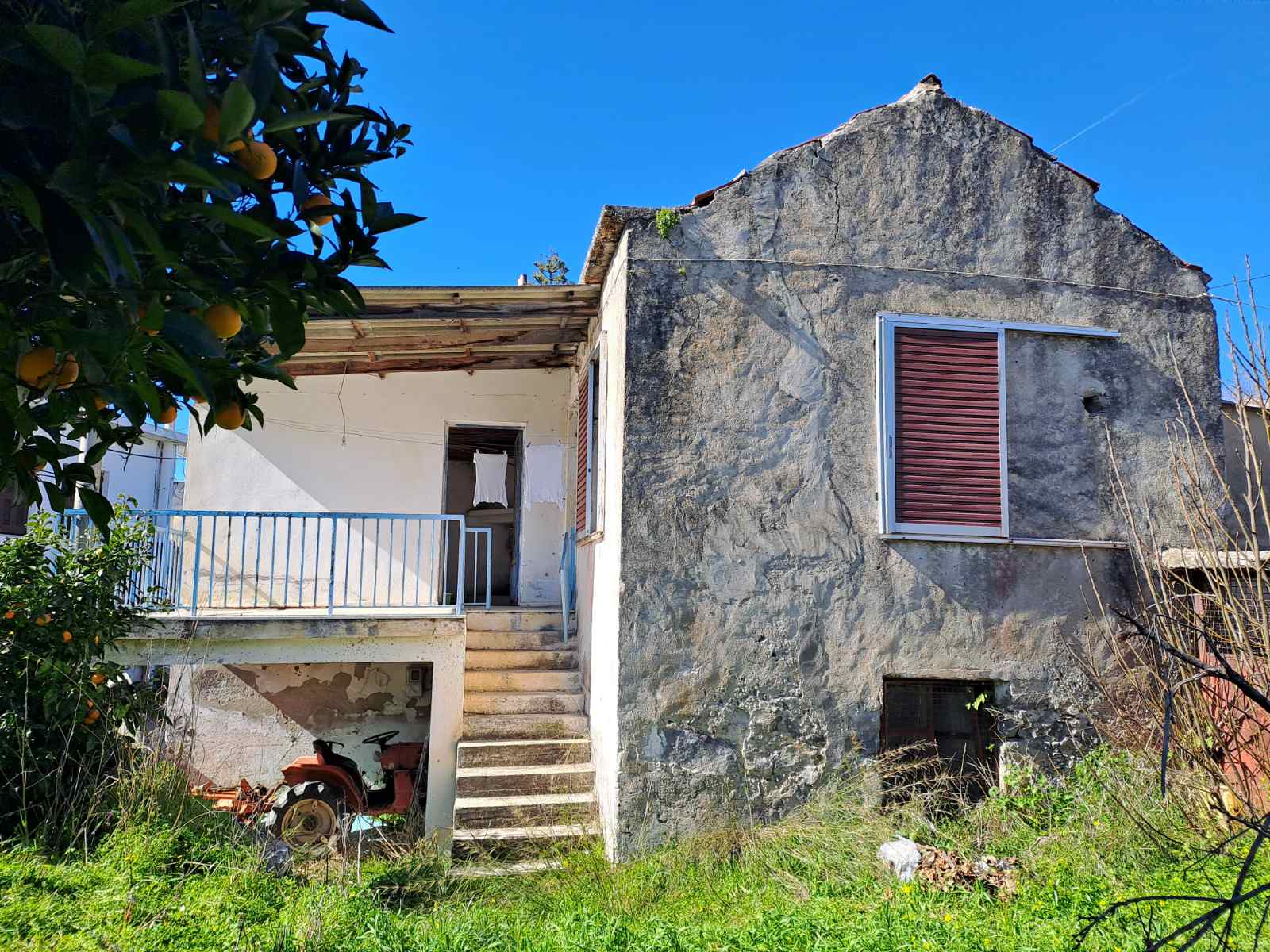 Traditioneel Vrijstaand Huis te Renoveren op Kreta