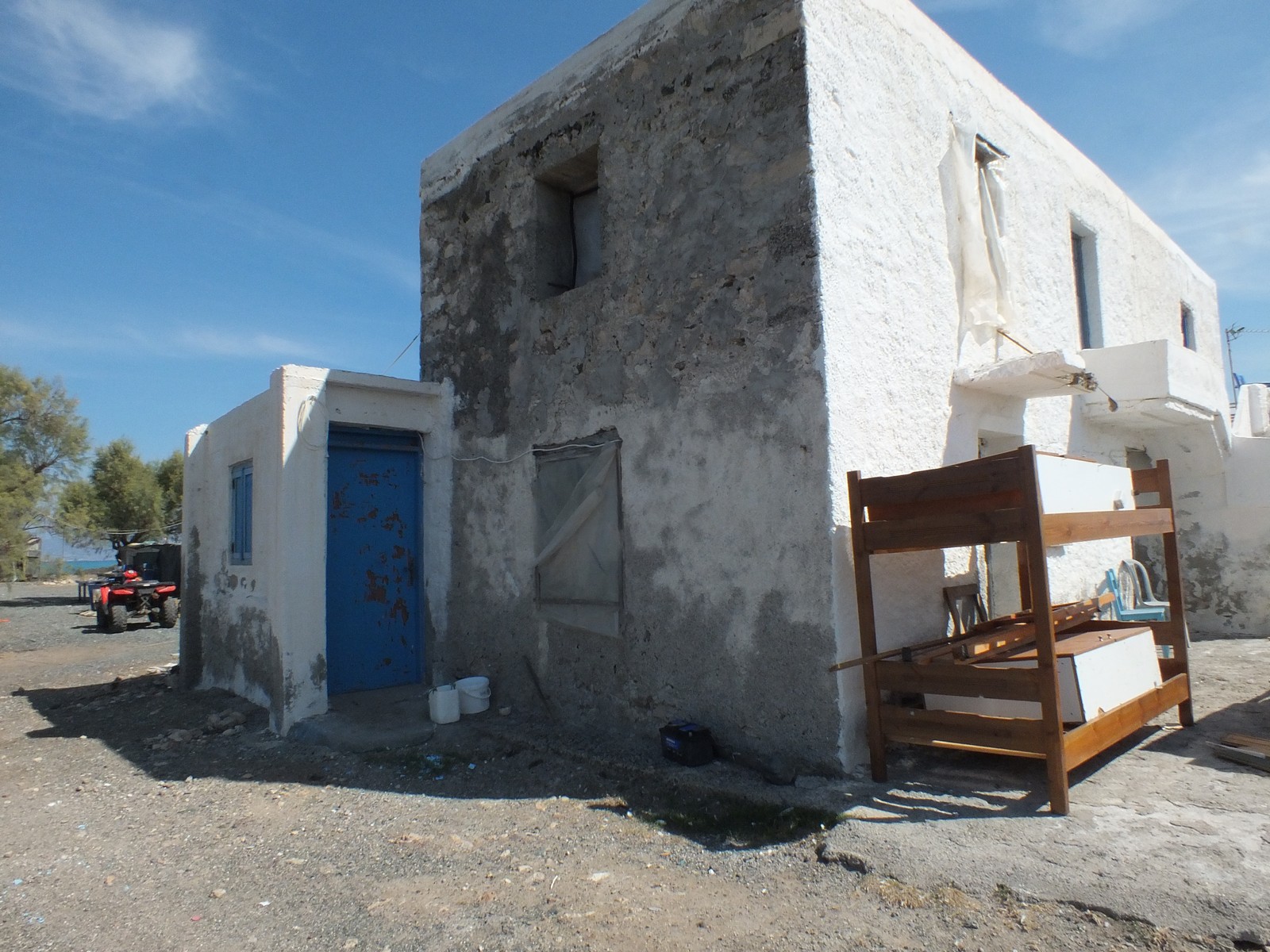 Unique location, excellent detached house on the exotic island of Chrysi in the south of Crete.