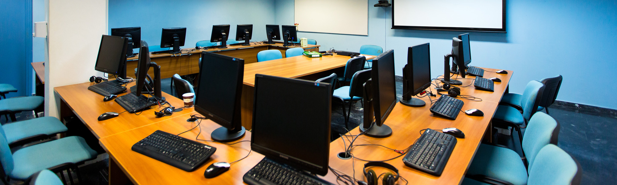 &Delta;&iota;&epsilon;&xi;&alpha;&gamma;&omega;&gamma;ή έ&rho;&epsilon;&upsilon;&nu;&alpha;&sigmaf; &gamma;&iota;&alpha; &tau;&omicron;&upsilon;&sigmaf;/&tau;&iota;&sigmaf; &phi;&omicron;&iota;&tau;&eta;&tau;έ&sigmaf;/&tau;&rho;&iota;&epsilon;&sigmaf; &tau;&omega;&nu; &Tau;&mu;&eta;&mu;ά&tau;&omega;&nu; &tau;&eta;&sigmaf; &Sigma;&chi;&omicron;&lambda;ή&sigmaf; &Kappa;&omicron;&iota;&nu;&omega;&nu;&iota;&kappa;ώ&nu; &Epsilon;&pi;&iota;&sigma;&tau;&eta;&mu;ώ&nu;