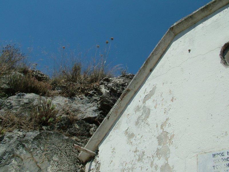 Εξωτερική ανακαίνιση, μόνωση επισκευή κεραμιδιών