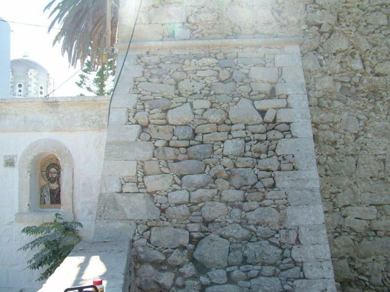 Καθαρισμός αποθήκης, με υδροβολή και αμμοβολή (για την Εφορεία Βυζαντινών Αρχαιοτήτων) 