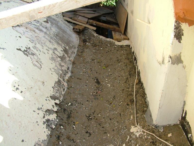 Εξωτερική ανακαίνιση, μόνωση επισκευή κεραμιδιών.