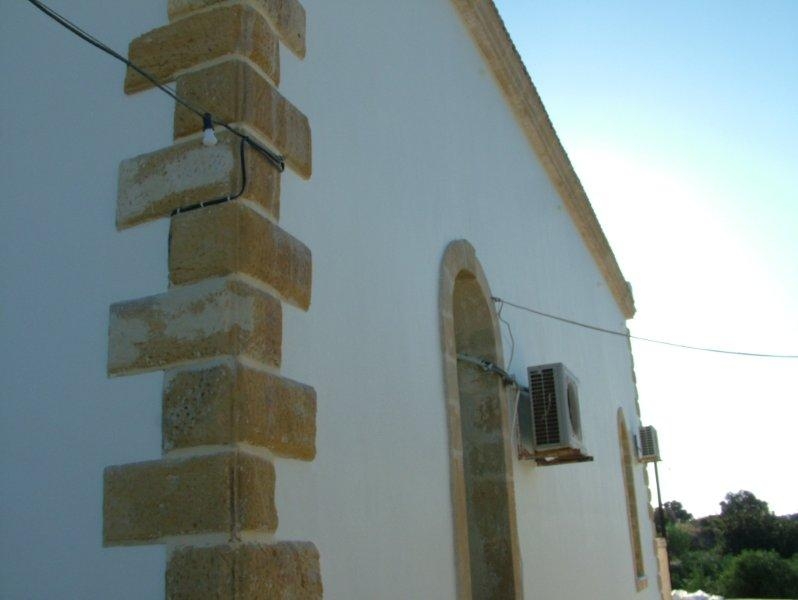 Καθαρισμός πέτρας , εξωτερική ανακαίνιση, επισκευή, ενίσχυση, καμπαναριού.