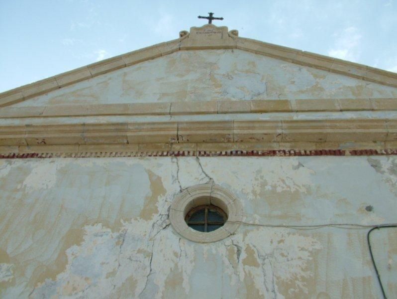Καθαρισμός πέτρας , εξωτερική ανακαίνιση, επισκευή, ενίσχυση, καμπαναριού.