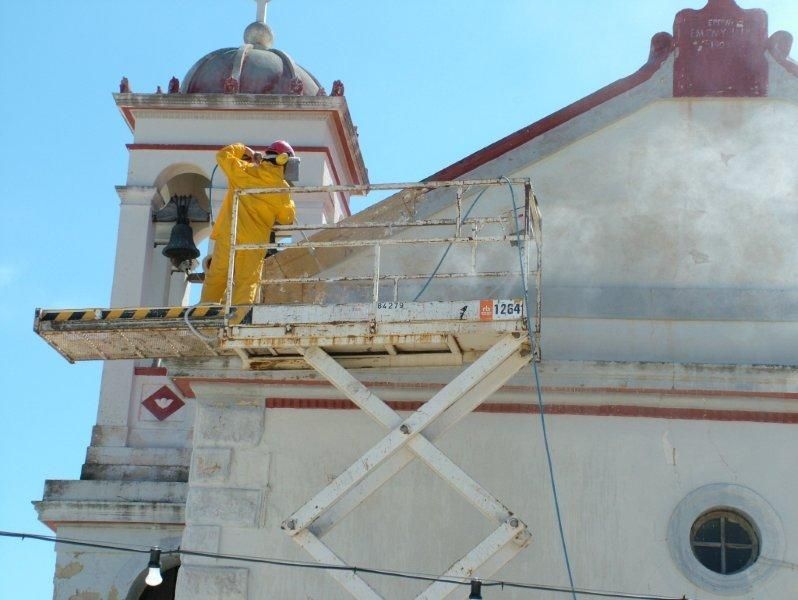 Καθαρισμός πέτρας , εξωτερική ανακαίνιση, επισκευή, ενίσχυση, καμπαναριού.
