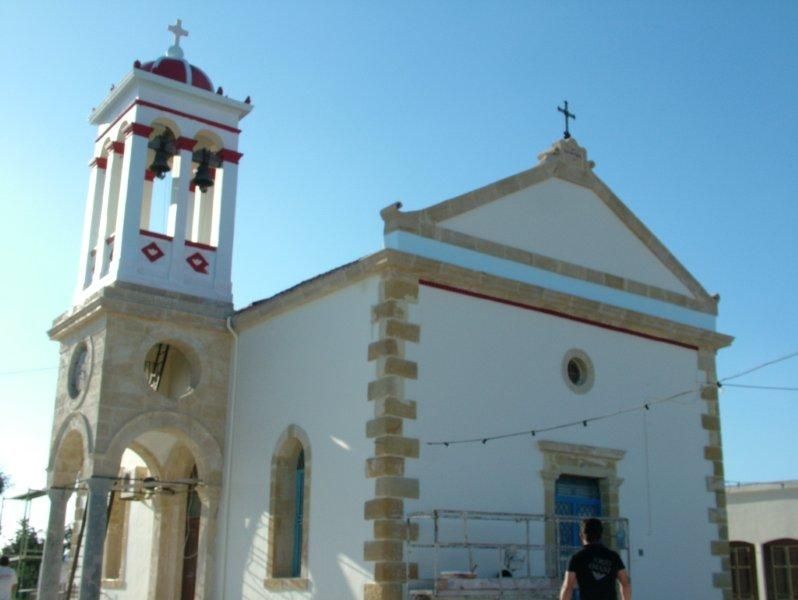 Καθαρισμός πέτρας , εξωτερική ανακαίνιση, επισκευή, ενίσχυση, καμπαναριού.
