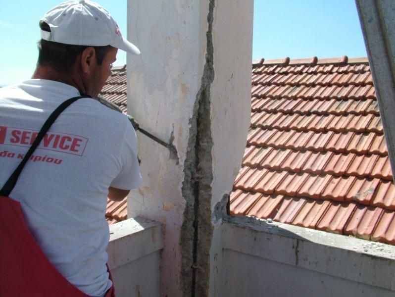 Καθαρισμός πέτρας , εξωτερική ανακαίνιση, επισκευή, ενίσχυση, καμπαναριού.