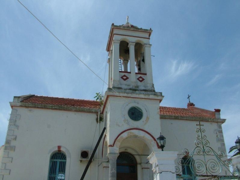 Καθαρισμός πέτρας , εξωτερική ανακαίνιση, επισκευή, ενίσχυση, καμπαναριού.