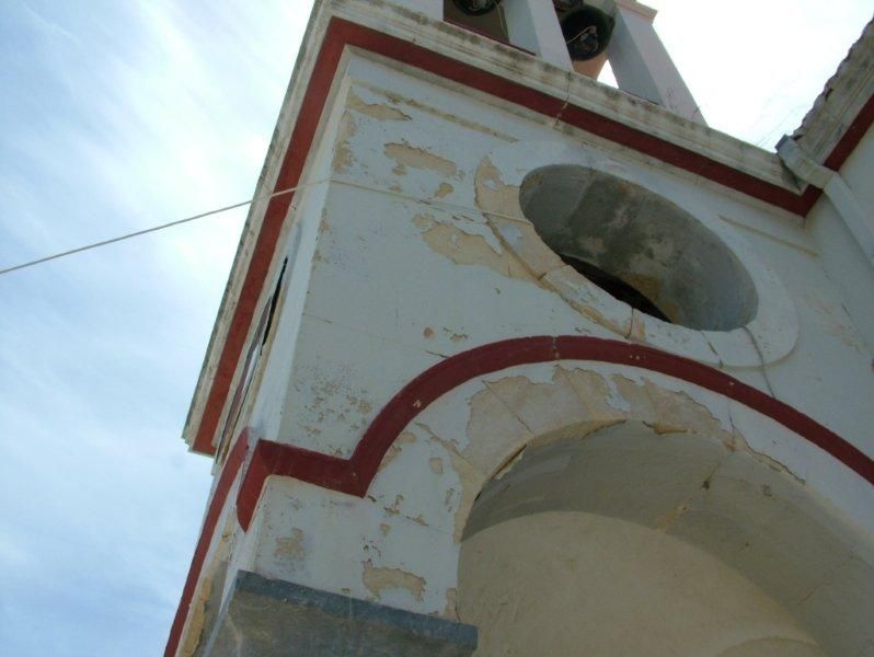 Καθαρισμός πέτρας , εξωτερική ανακαίνιση, επισκευή, ενίσχυση, καμπαναριού.