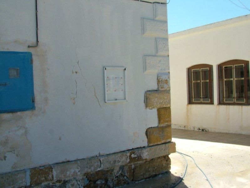 Καθαρισμός πέτρας , εξωτερική ανακαίνιση, επισκευή, ενίσχυση, καμπαναριού.