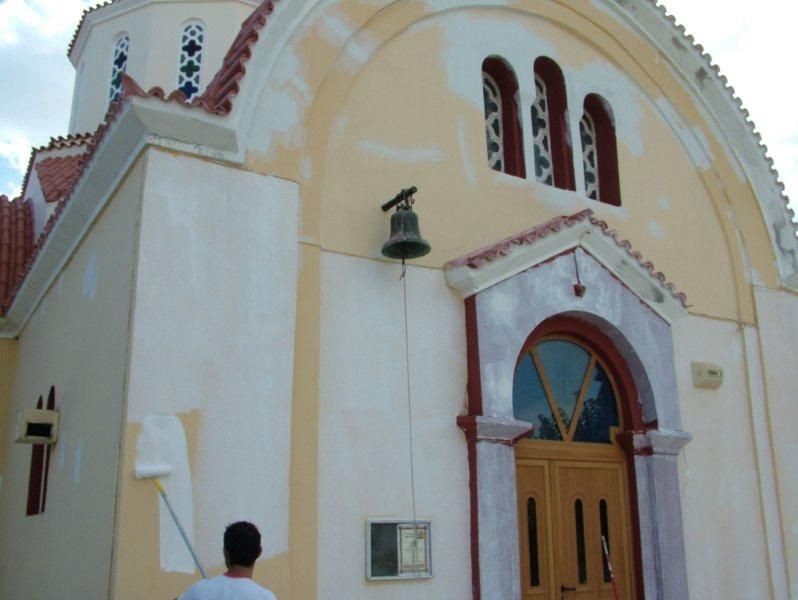Εξωτερική ανακαίνιση, μόνωση επισκευή κεραμιδιών.