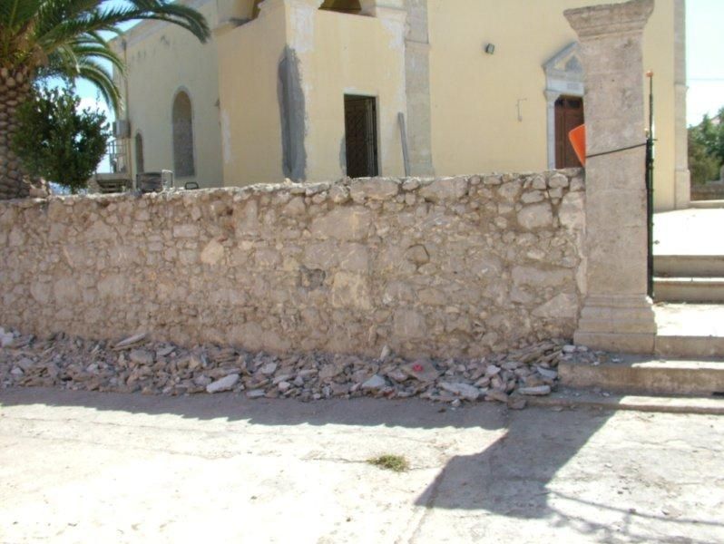 Καθαρισμός επισκευή πέτρας Καμπαναριού, εξωτερική ανακαίνιση.