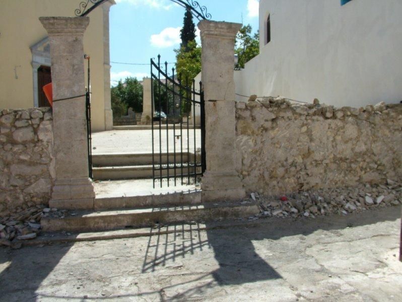 Καθαρισμός επισκευή πέτρας Καμπαναριού, εξωτερική ανακαίνιση.