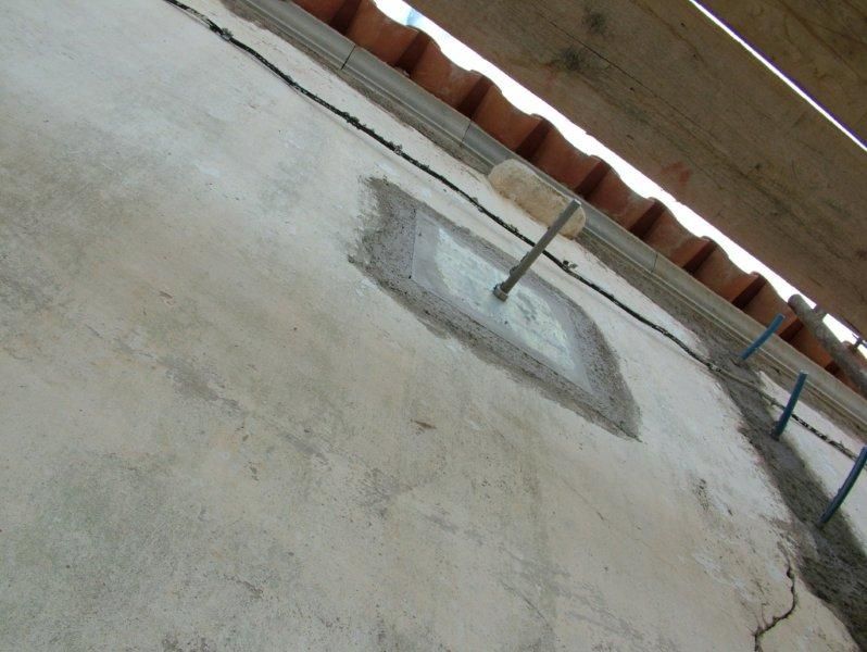 Καθαρισμός πέτρας , εξωτερική ανακαίνιση, μόνωση επισκευή κεραμιδιών.