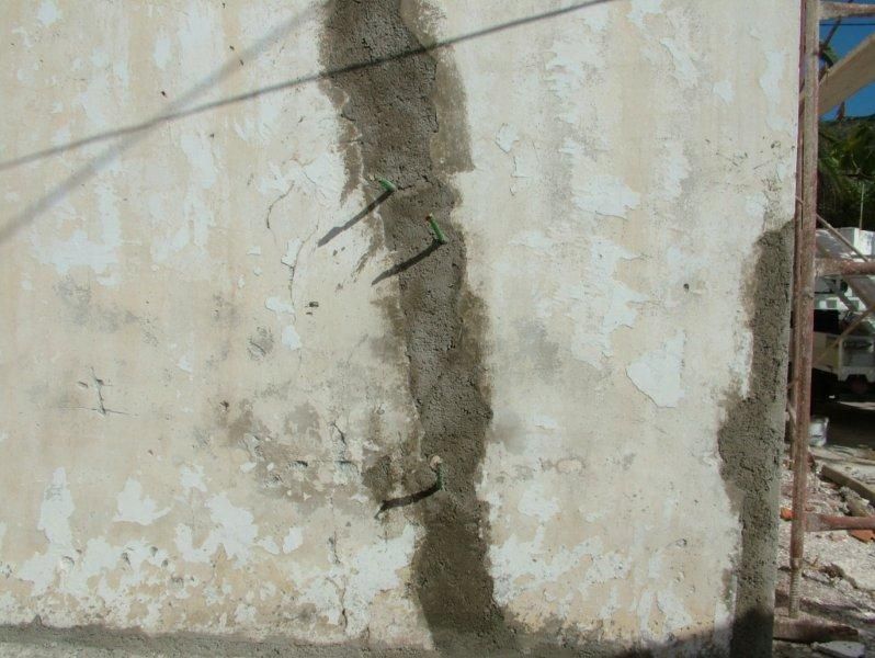 Καθαρισμός πέτρας , εξωτερική ανακαίνιση, μόνωση επισκευή κεραμιδιών.