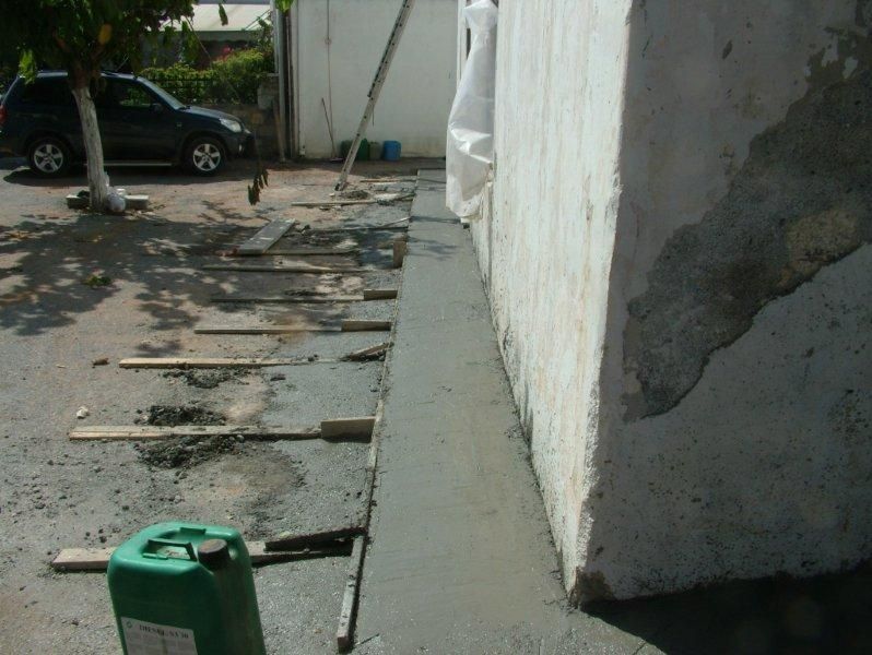 Καθαρισμός πέτρας , εξωτερική ανακαίνιση, μόνωση επισκευή κεραμιδιών.