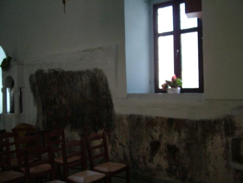 Καθαρισμός πέτρας , εξωτερική ανακαίνιση, μόνωση επισκευή κεραμιδιών.
