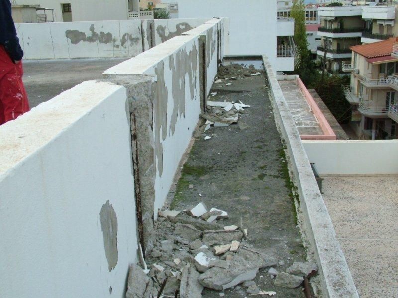 Επισκευές οπλισμού, μονώσεις τοίχων, χρωματισμός.