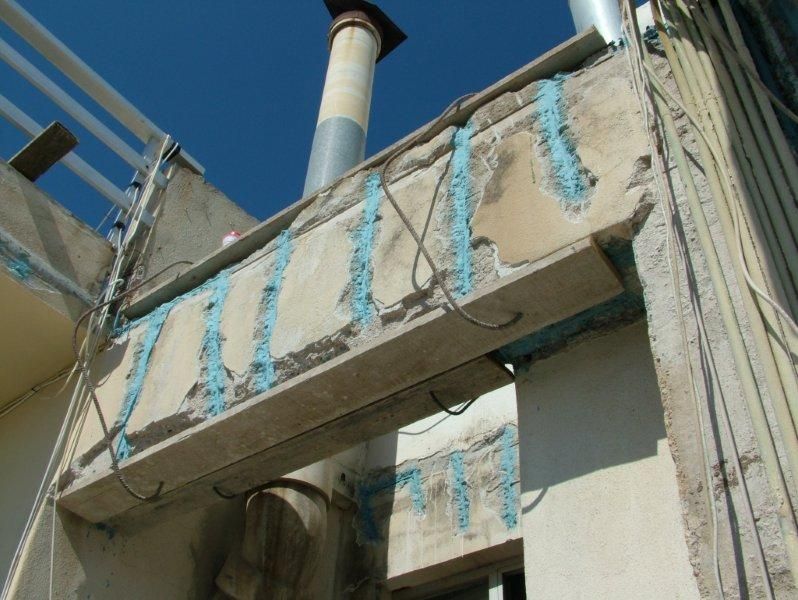Επισκευές οπλισμού, μονώσεις τοίχων, χρωματισμός.