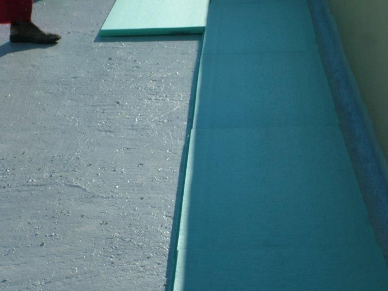 Επισκευές οπλισμού, μονώσεις τοίχων, χρωματισμός υγρομόνωση θερμομόνωσης ταράτσας.