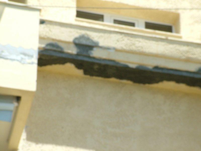 Επισκευές οπλισμού, μονώσεις τοίχων, χρωματισμός υγρομόνωση ταράτσας.