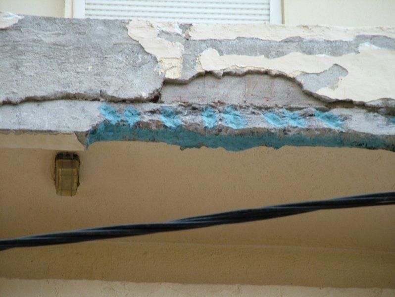 Επισκευές οπλισμού, μονώσεις τοίχων, χρωματισμός.
