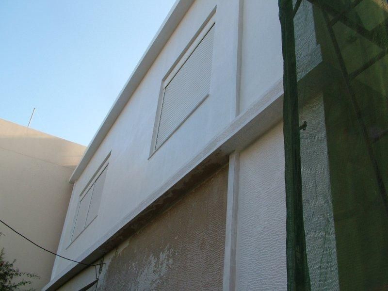 Επισκευές οπλισμού, μονώσεις τοίχων, χρωματισμός, υγρομόνωση θερμομόνωση.