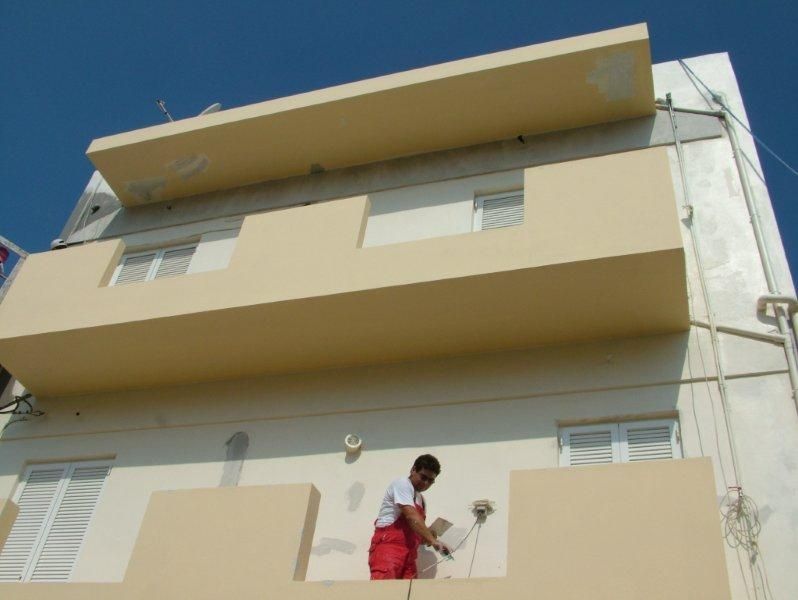 Επισκευές οπλισμού, νέα στηθαία κτιστά, μονώσεις τοίχων, χρωματισμός.