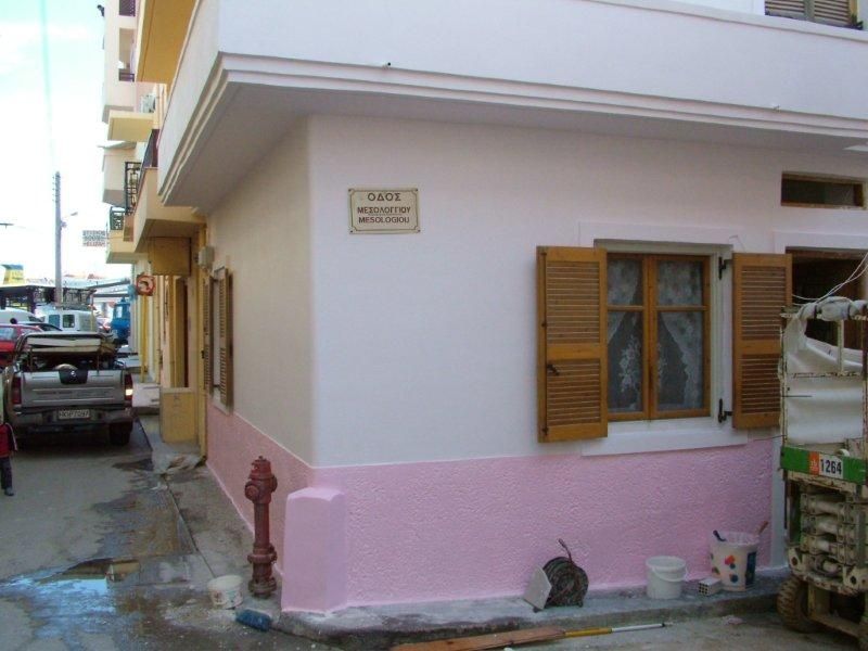Επισκευές οπλισμού, μονώσεις τοίχων, χρωματισμός, κατασκευή μεταλλικής κλίμακας υγρομόνωση.