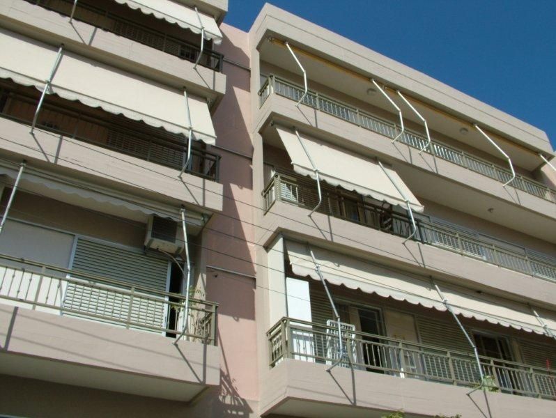 Επισκευές οπλισμού, μονώσεις τοίχων, χρωματισμός.