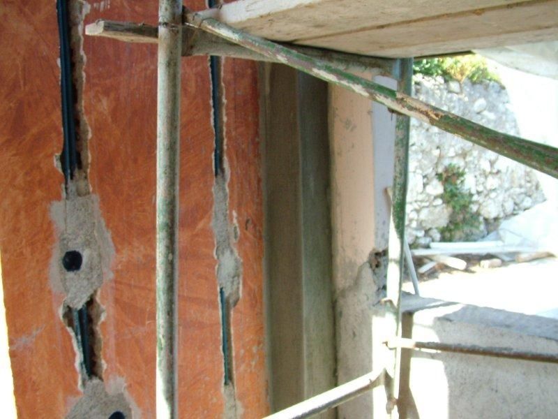 Ανακαίνιση επισκευές γενική ανακατασκευή κτιρίου εσωτερικά και εξωτερικά.