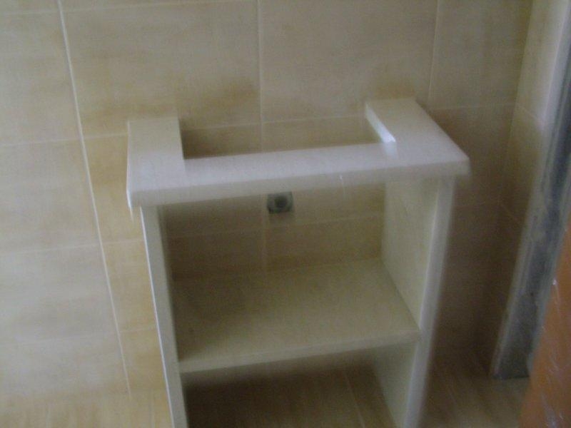 Ανακαίνιση επισκευές γενική ανακατασκευή κτιρίου εσωτερικά και εξωτερικά.