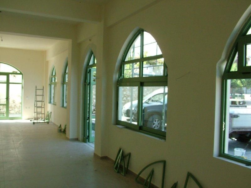 Ανακαίνιση επισκευές γενική ανακατασκευή κτιρίου εσωτερικά και εξωτερικά.
